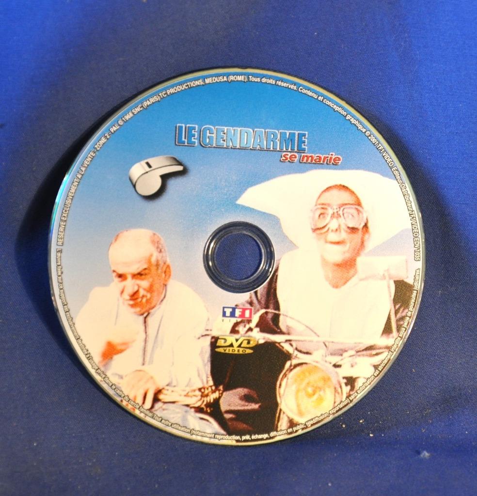 dvd le gendarme se marie (x20107), Enlèvement ou Envoi, Utilisé, Autres genres