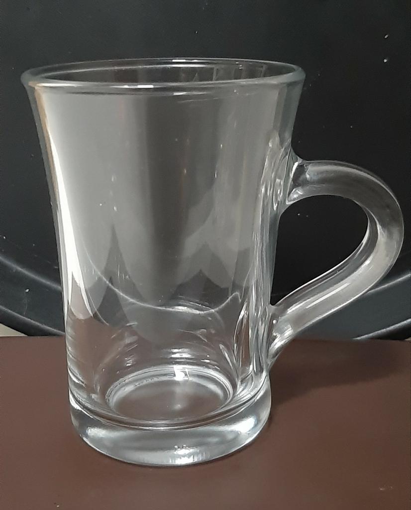 Glas / tas voor thee / koffie / chocomelk  ..., Verzamelen, Ophalen of Verzenden, Zo goed als nieuw