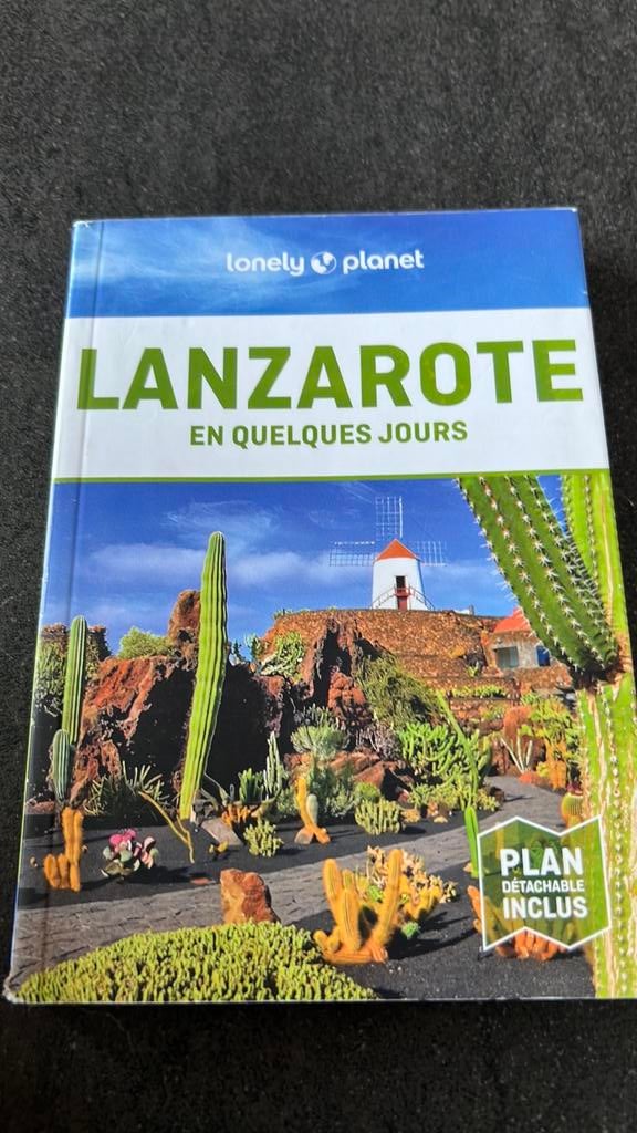 Guide Lonely planet Lanzarote (2023), Ophalen of Verzenden, Gelezen, Lonely Planet