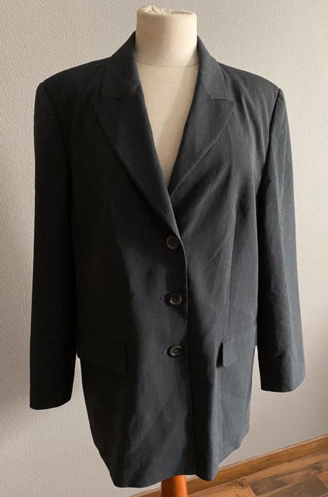 Donkergrijze blazer Josibell maat 46, Kleding | Dames, Verzenden, Maat 46/48 (XL) of groter, Zo goed als nieuw, Jasje