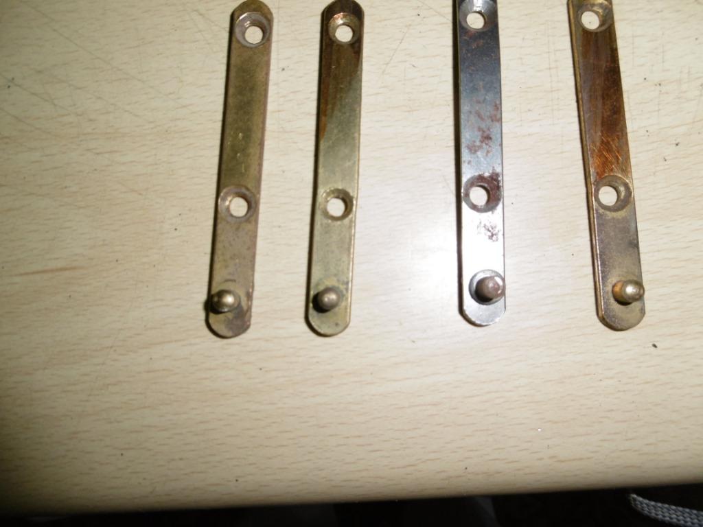 antiek, scharniertjes, plaatjes voor oude kastdeuren, Ophalen of Verzenden