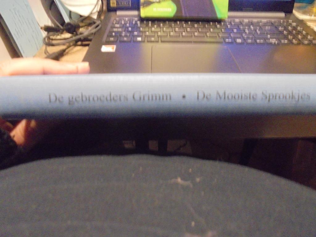De Gebroeders Grimm - de mooiste sprookjes, Enlèvement ou Envoi, Comme neuf
