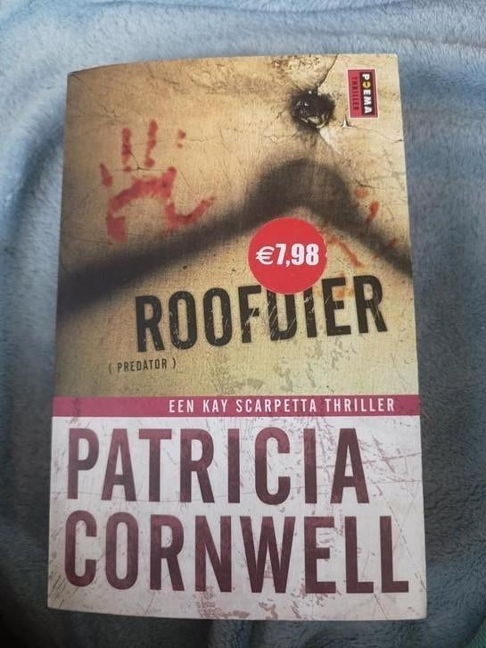 Patricia Cornwell - Roofdier, Ophalen of Verzenden, Gelezen, Patricia Cornwell
