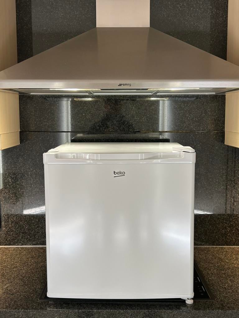 Koelkast - tafel model, Elektronische apparatuur, Ophalen, Zo goed als nieuw