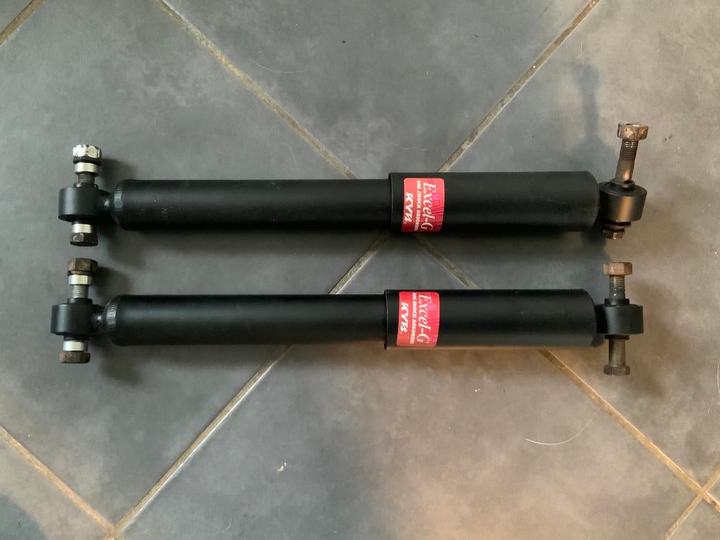 2 KYB gasschokdemper ref. 343144, Ophalen