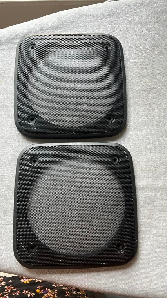 CLARION luidsprekersrooster 2, Auto diversen, Autospeakers, Ophalen of Verzenden, Gebruikt