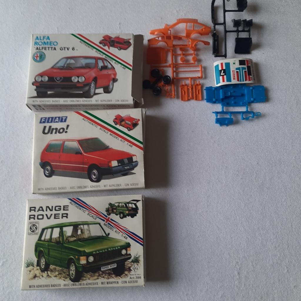 3 MODELKITS FIAT, ALFA en RANGE ROVER op 1/48. ITALY.*NEW*, Hobby en Vrije tijd, Auto, 1:32 tot 1:50, Nieuw, Ophalen