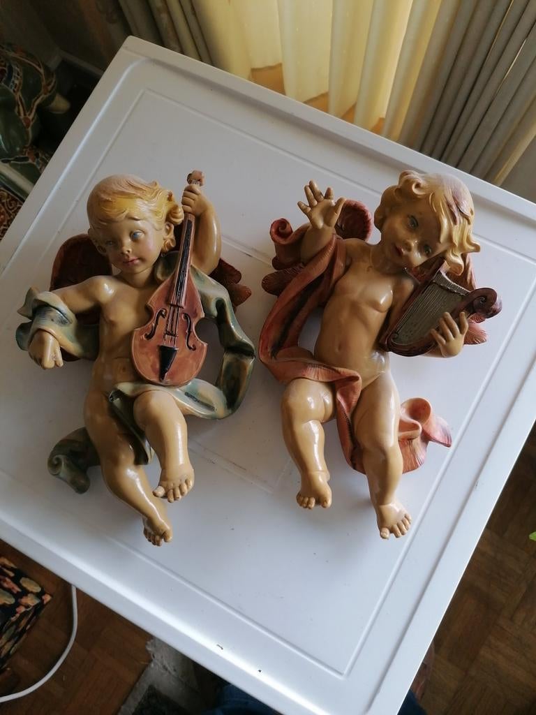 2 anges muraux, 1 violon et 1 harpe, plastique, Enlèvement, Utilisé