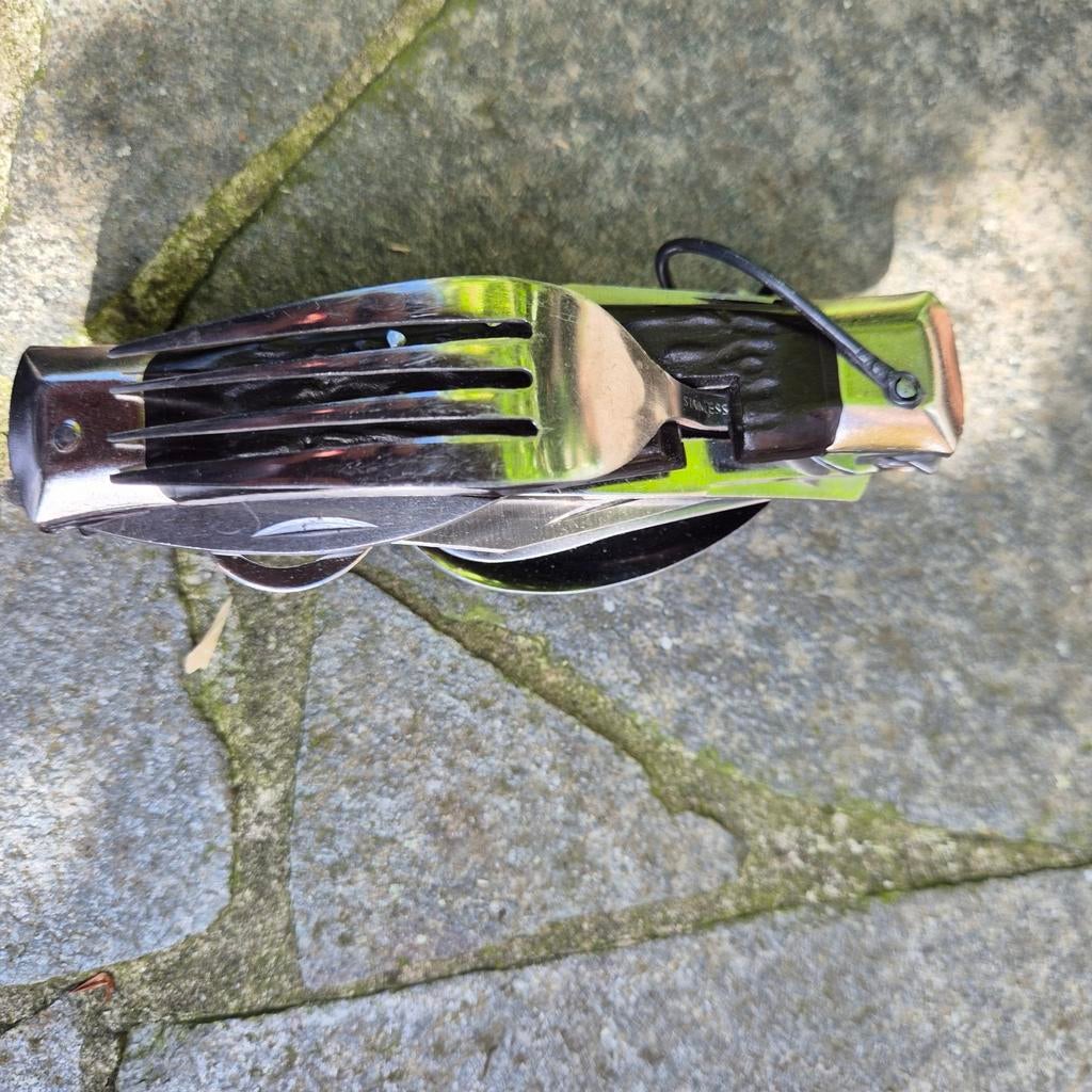 Couteau multi-outils. acier inoxydable, Enlèvement ou Envoi, Comme neuf