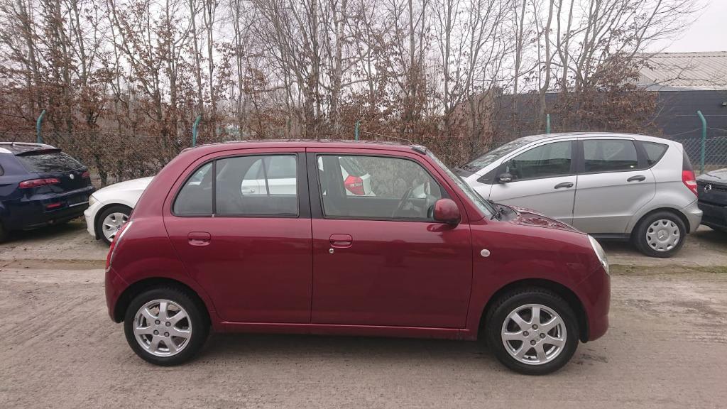 Daihatsu trevis 1000cc essence 2008 122000km clim 5ptes GARA, Auto's, Stof, Radio, Zwart, Overige kleuren