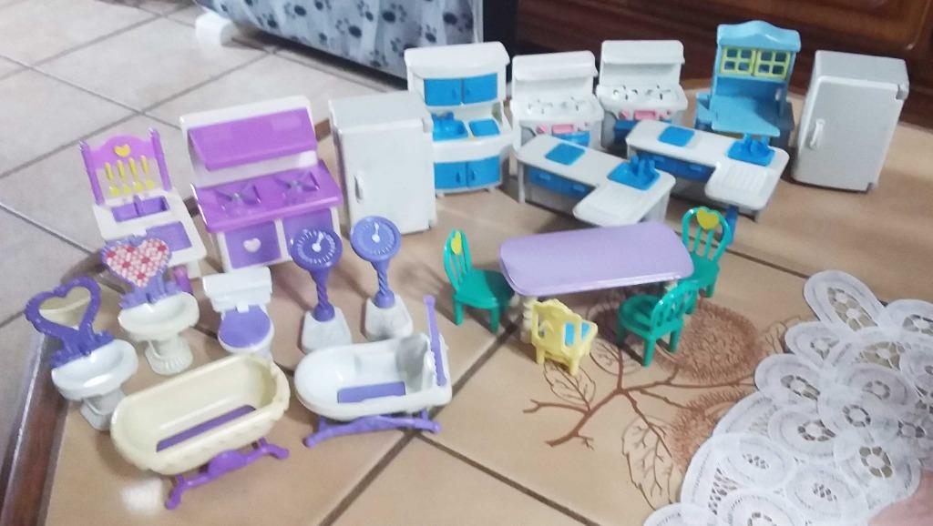 Lot de plusieurs petits meubles miniatures, Enlèvement ou Envoi, Utilisé