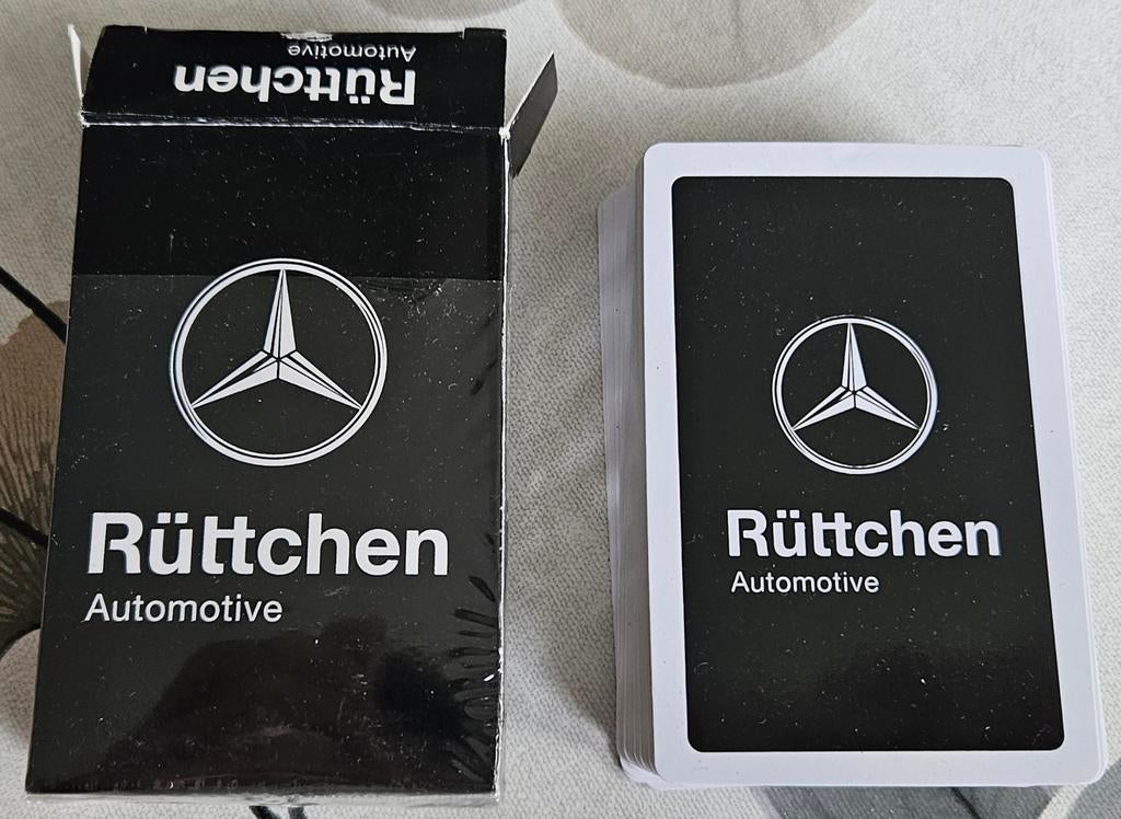 Rüttchen Mercedes speelkaarten NIEUW
De afbeeldi, Ophalen of Verzenden, Zo goed als nieuw, Speelkaart(en)