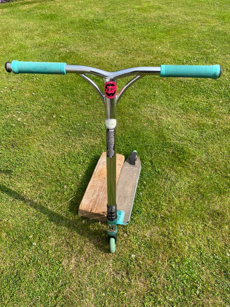 Madd Gear MGP scooter, Fietsen en Brommers, Steps, Ophalen, Gebruikt