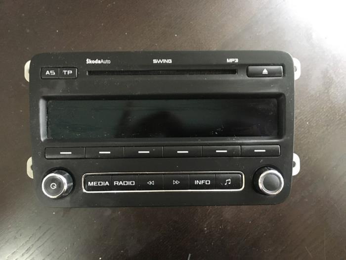 Radio CD Speler van een Skoda Fabia, Ophalen of Verzenden, 3 maanden garantie, Gebruikt, Skoda
