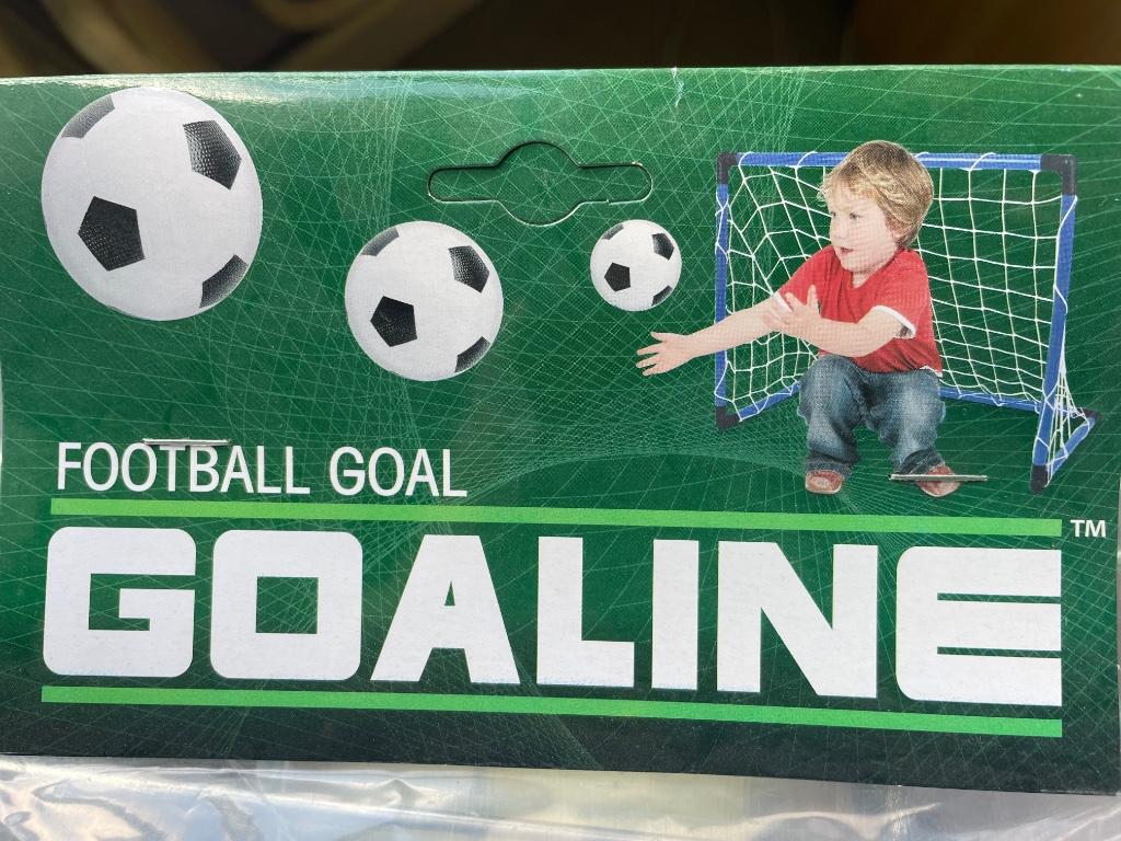 Ballon de but de football et pompe NEUFS, Enlèvement, Neuf