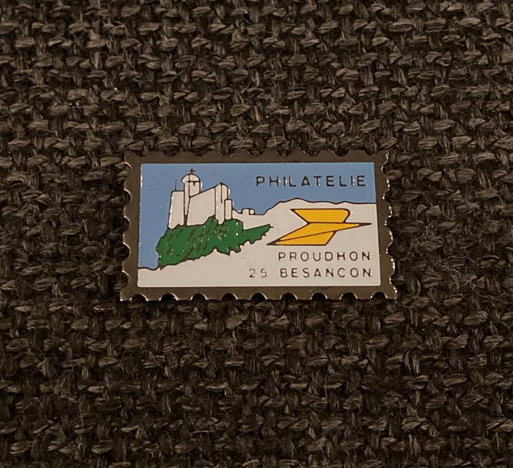 PIN - PHILATELIE - POSTZEGEL - TIMBRE - STAMP, Collections, Envoi, Utilisé, Autres sujets/thèmes, Insigne ou Pin's