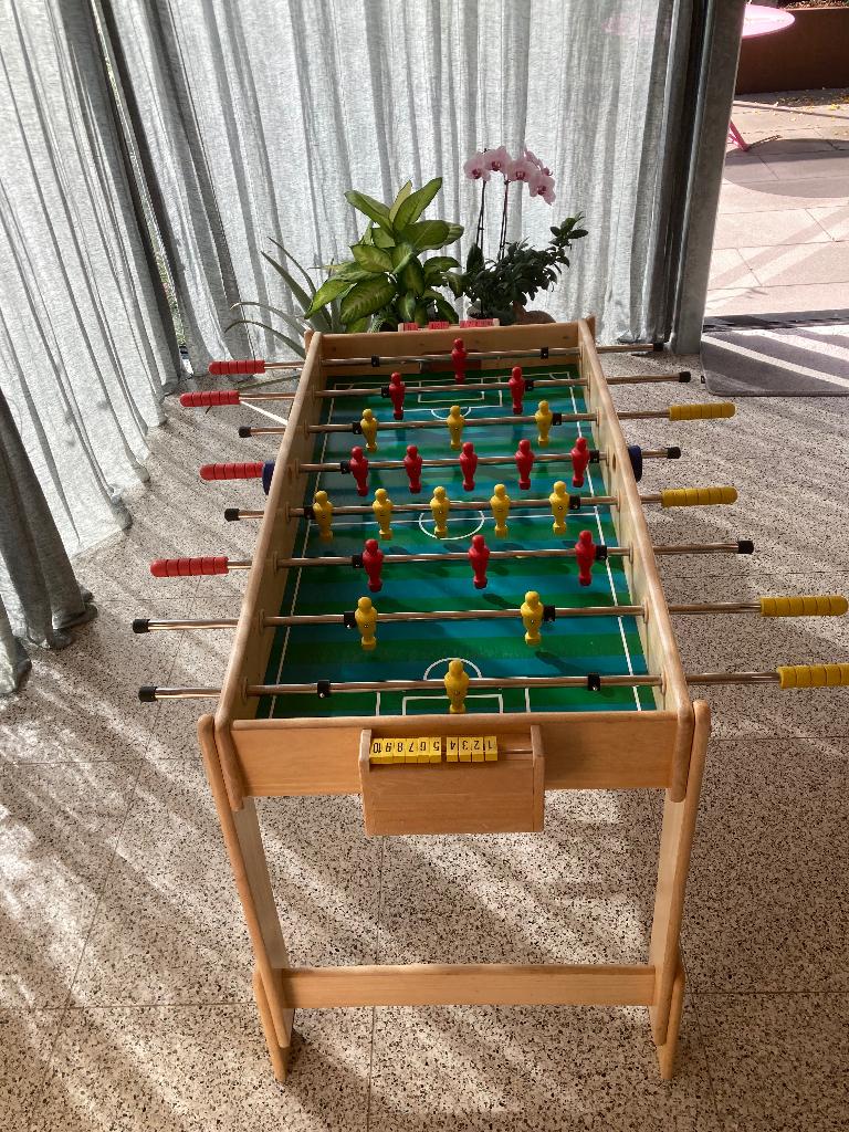 Babyfoot en bois. Très bon état., Enlèvement, Utilisé