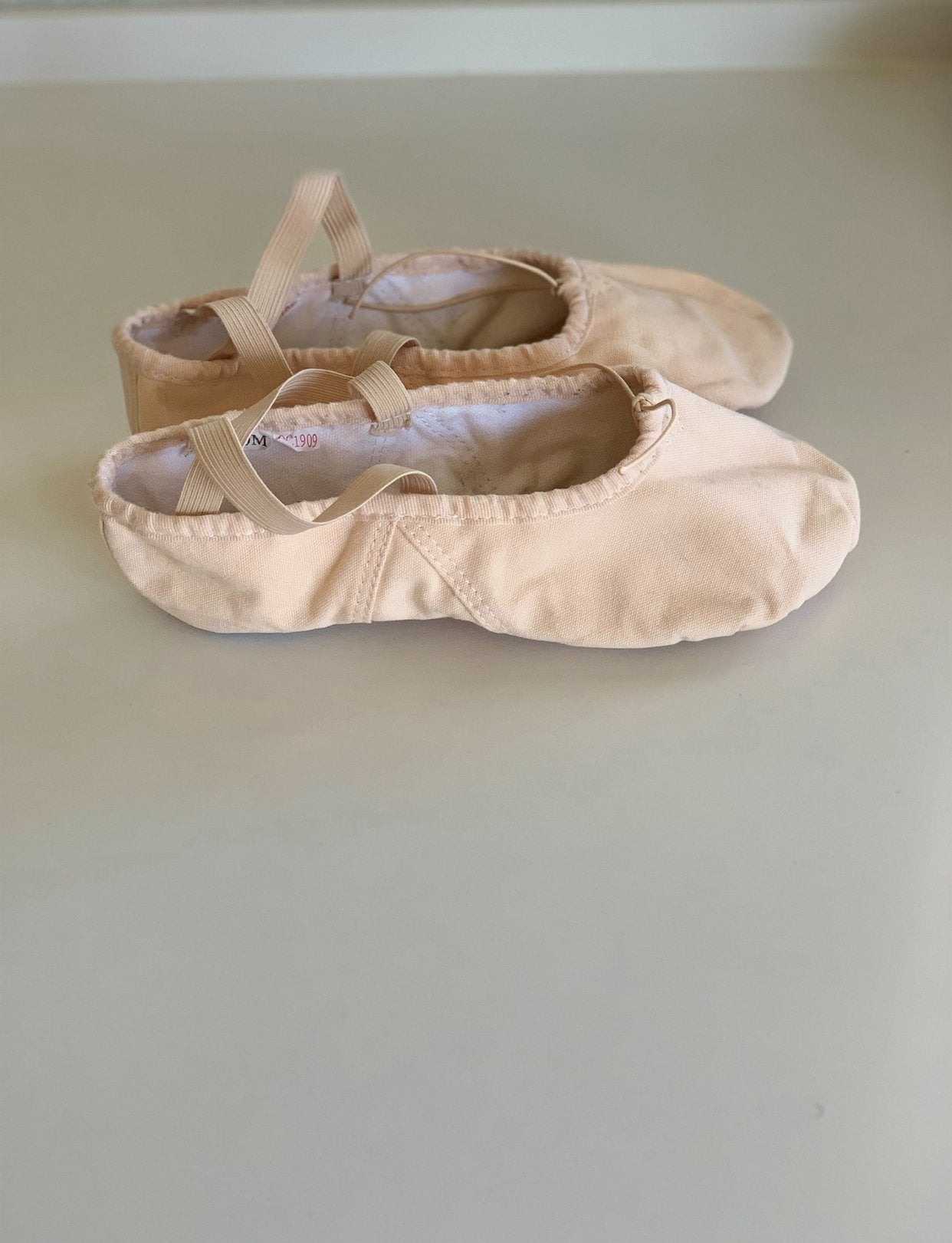 Nieuwe balletschoentjes maat 29, Sport en Fitness, Ballet, Ophalen, Zo goed als nieuw