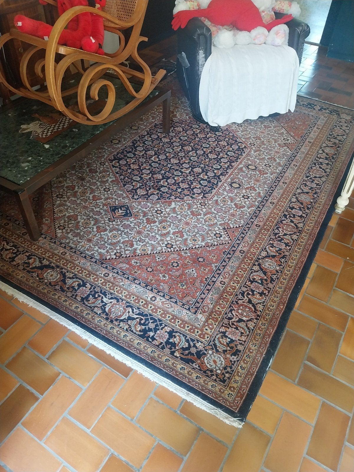 2 grands tapis. 
1 tapis orient
1 kilim
Prix par tapis, Huis en Inrichting, Ophalen