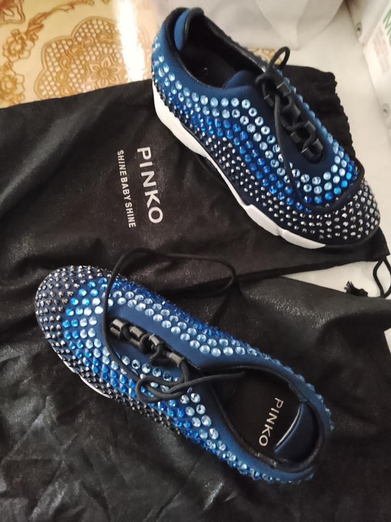 Basket Pinko pour femme taille 36 neuf jamais utilisé, Enlèvement