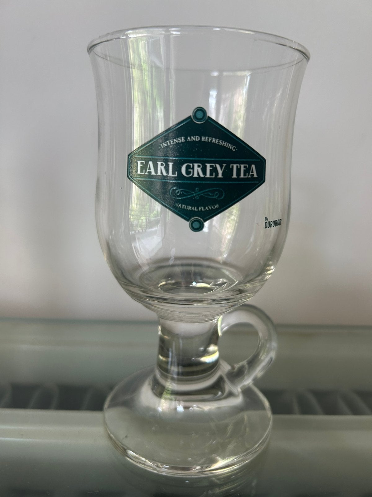 Verre à thé sur pied Earl Grey, Enlèvement, Comme neuf