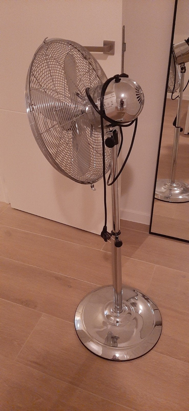 ventilateur, Electroménager, Refroidissement et Déshumidification, Moins de 60 m³, Comme neuf, Enlèvement