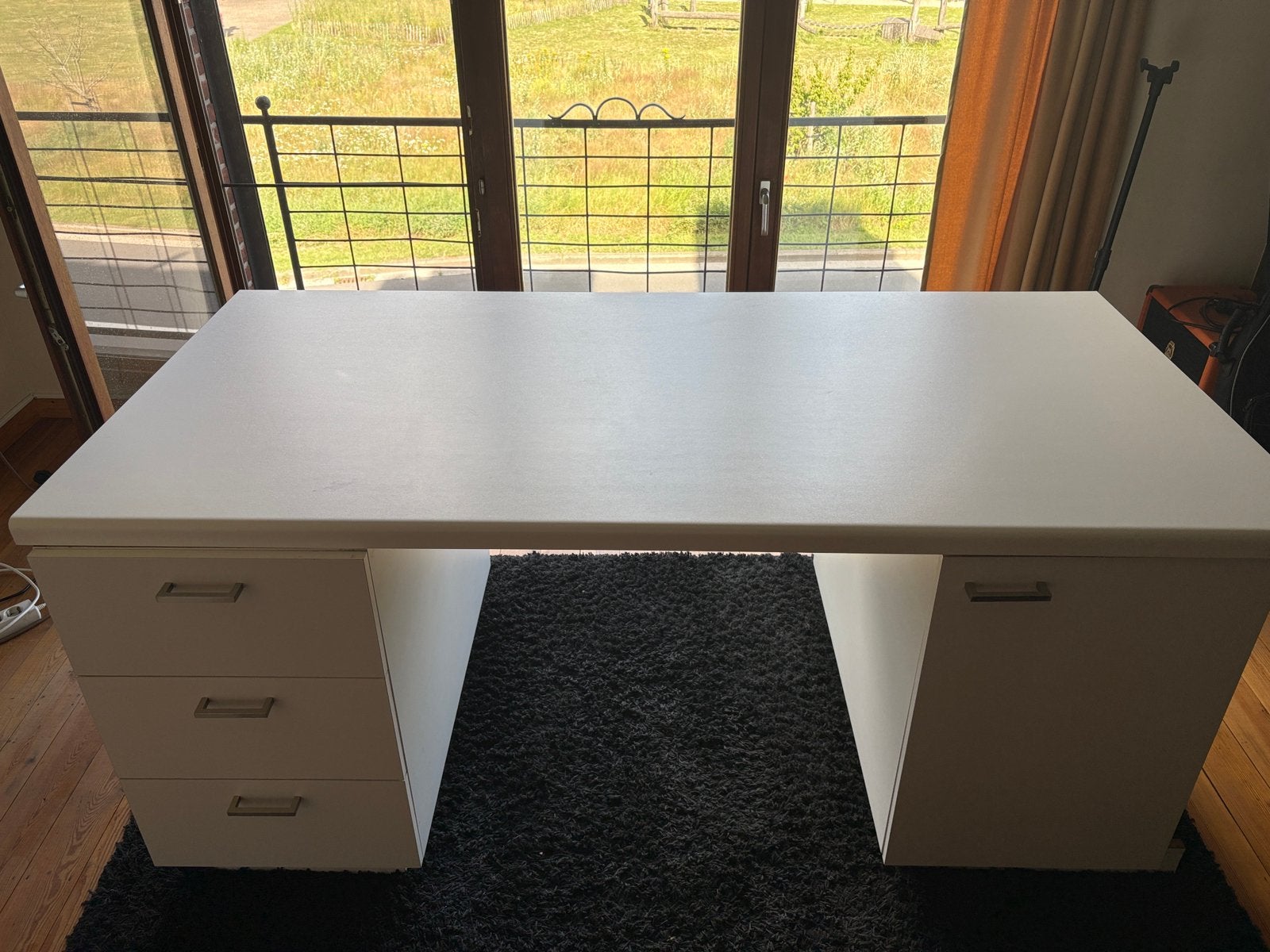 Modern wit bureau, Ophalen, Hout, Zo goed als nieuw, Wit