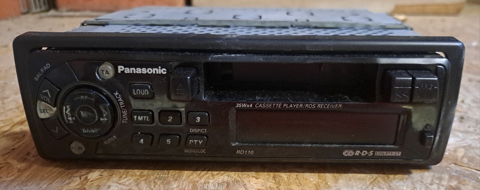cassette autoradio panasonic, Enlèvement