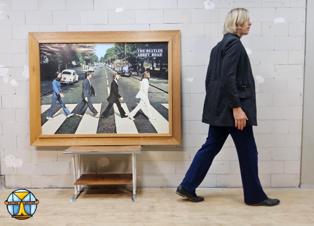 XXL The Beatles Abbey Road Poster in Houten Lijst (163x123,5, Met lijst, Deurposter of groter, Rechthoekig Liggend, Ophalen of Verzenden
