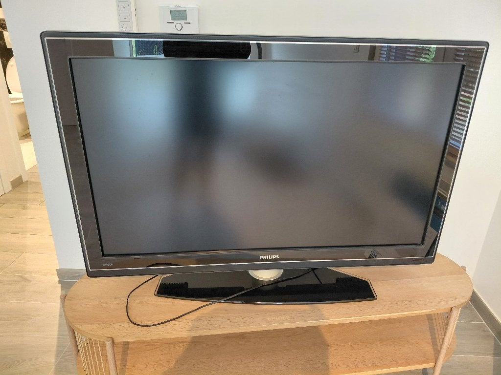 GRATIS! Op te halen televisie zonder afstandsbediening, Ophalen, Zo goed als nieuw, 100 cm of meer, Philips