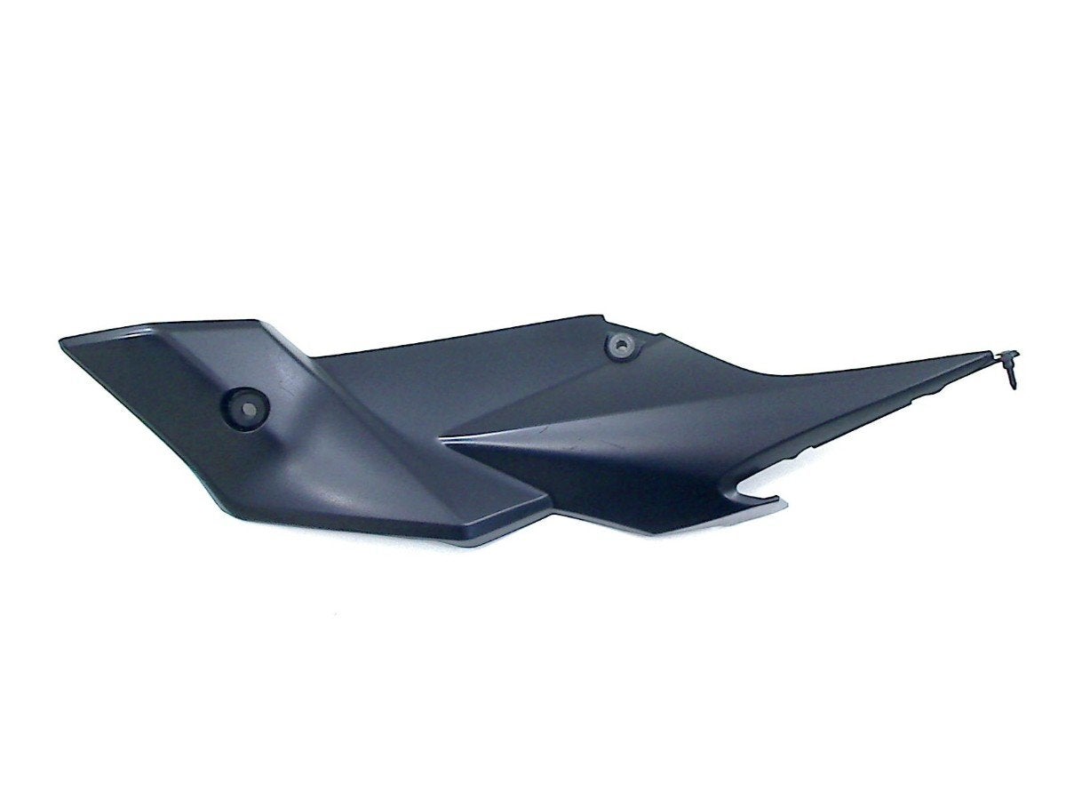 CADRE DE COUVERTURE GAUCHE GSR 750 2011-2016 (GSR 750), Dhr. S. di Majo, Utilisé, Info@cama-motorparts.nl, P.J. Troelstraweg 8 8
3144 CX  MAASSLUIS, NL