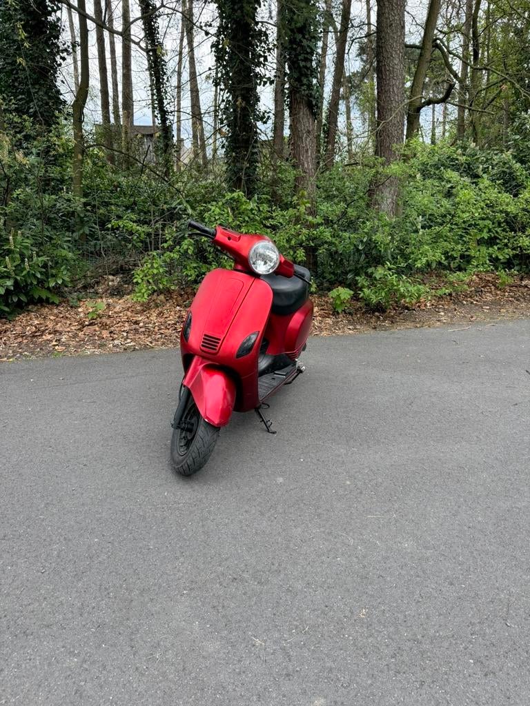 Thurbo a klasse (prijs bespreekbaar), Fietsen en Brommers, Ophalen, Overige modellen, Zo goed als nieuw, Benzine