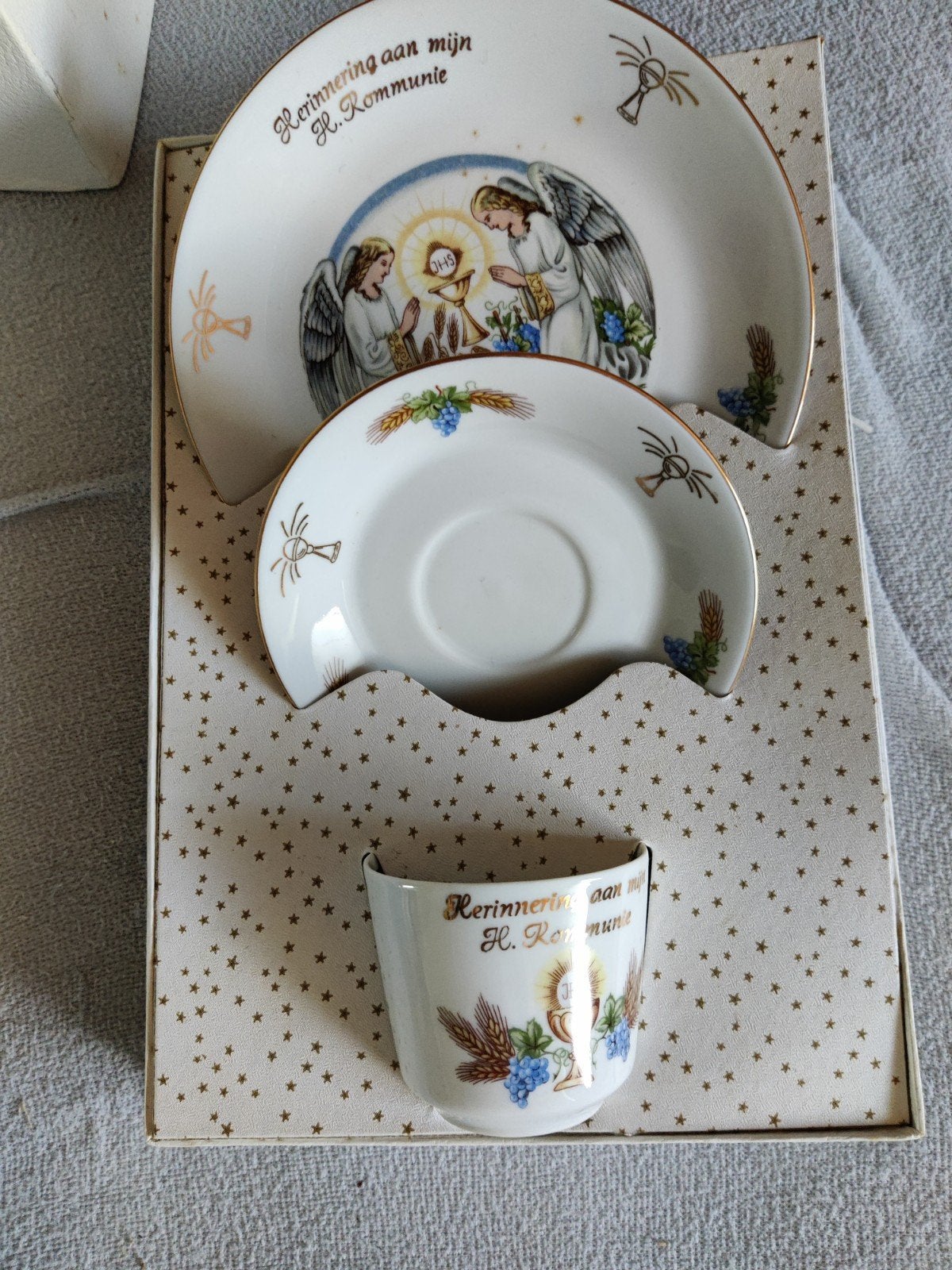 Vintage Porseleinen Communieset "Herinnering aan mijn H. Com, Antiek en Kunst, Ophalen