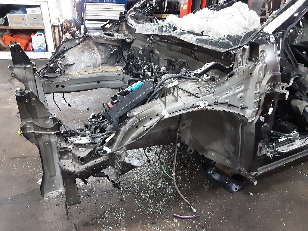 PARE BOUE AVANT GAUCHE Toyota Corolla Cross (01-2020/-), Autos : Pièces & Accessoires, Carrosserie & Tôlerie, Garde-boue, Toyota