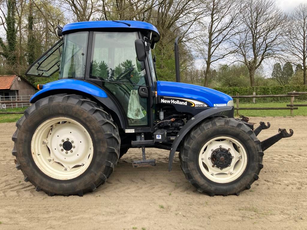 Tractor new holland TD85D, Ophalen, New Holland
