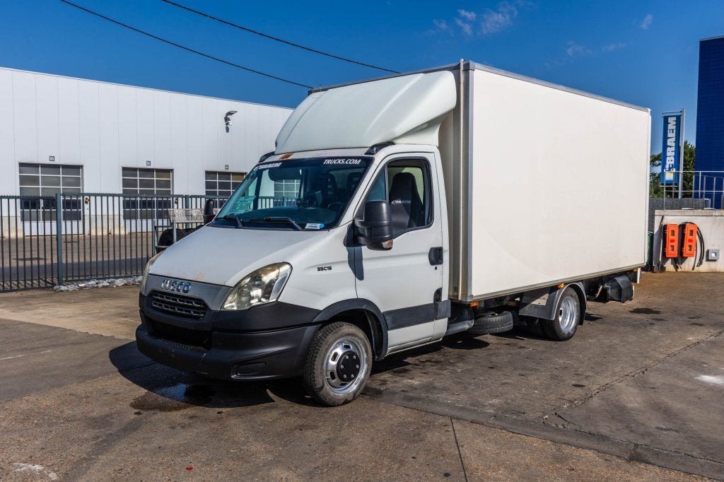 Iveco Daily 35C15 (bj 2012), Auto's, Bestelwagens en Lichte vracht, Euro 5, Achterwielaandrijving, Gebruikt, 4 cilinders