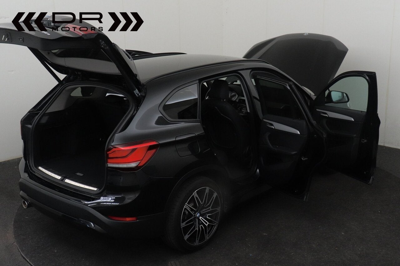 BMW X1 25 E PHEV - HEAD UP - LEDER, 0 min, 0 kg, Zwart, Bedrijf