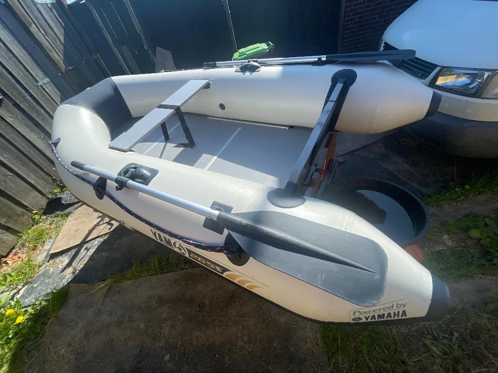 Rubberboot YAM 265 op trailer, Suzuki 6pk+tank, vaarklaar!, Ophalen, Gebruikt, Yam, Hout