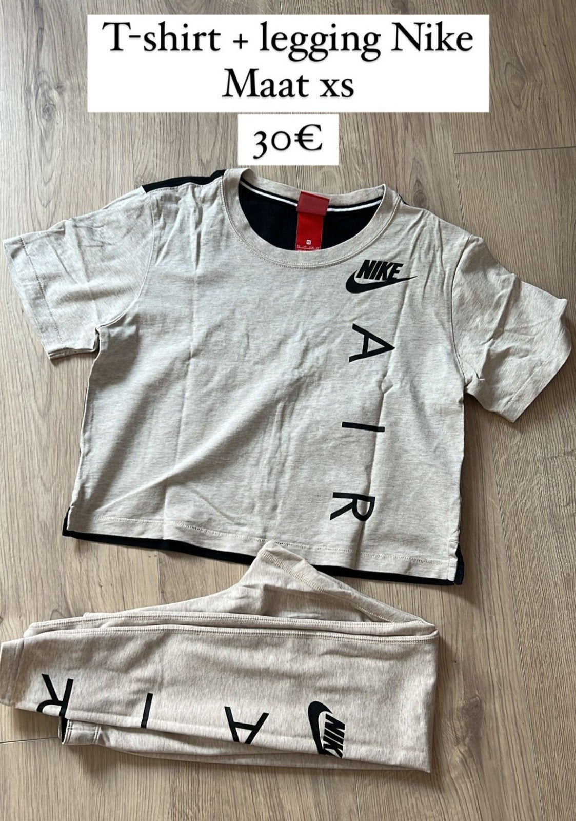 Sportsetjes Nike maat XS, Ophalen of Verzenden, Maat 34 (XS) of kleiner
