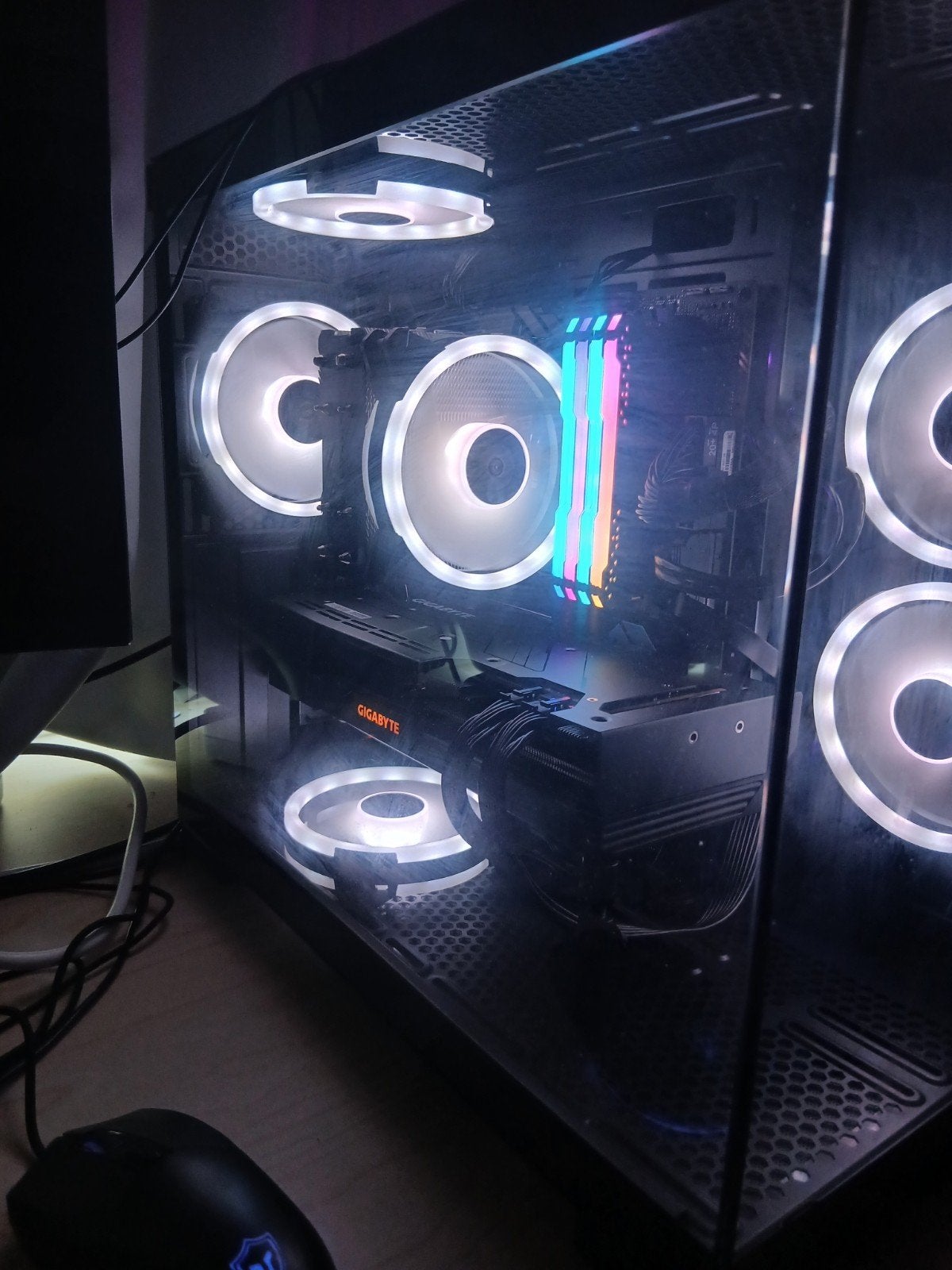 rx 7700 xt, Ophalen