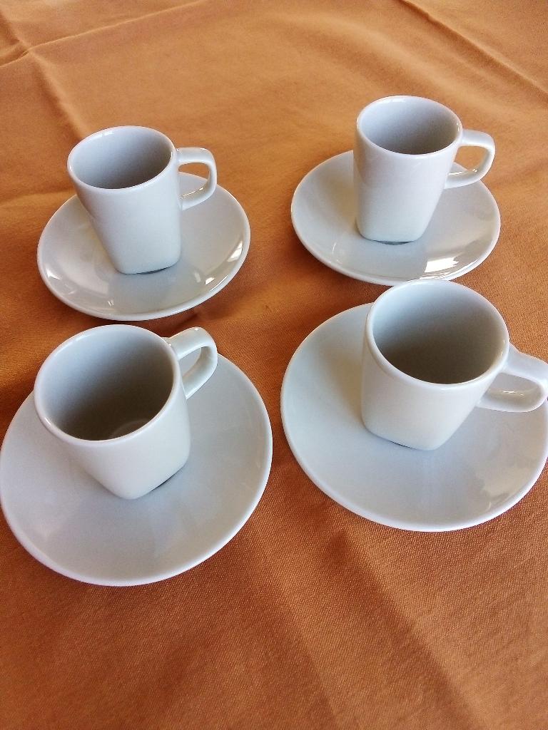 Kleine koffietasjes(nieuw), Nieuw, Ophalen of Verzenden, Effen, Kop(pen) en/of Schotel(s)