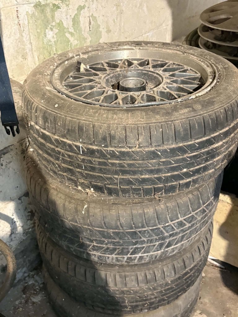 pneu sur jantes, Autos : Pièces & Accessoires, Enlèvement, Utilisé, Jante(s)