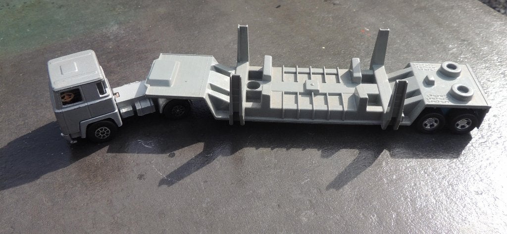 Playart et Matchbox camion transport véhicules, Envoi, Comme neuf, 1:32 à 1:50, Camion