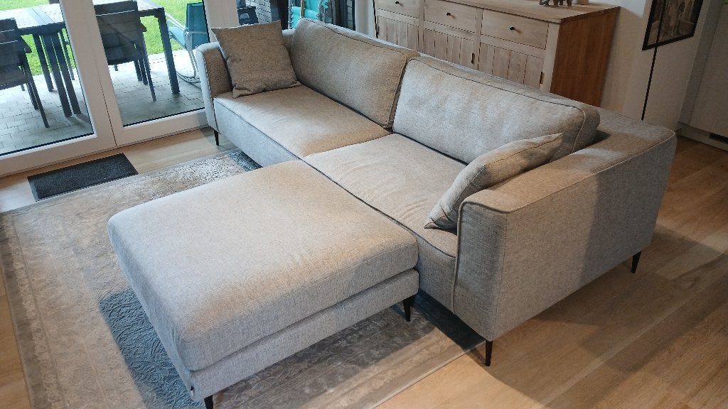 Canapé 3 places + pouf Tissu gris neuf pr-living 260 cm, Maison & Meubles, 250 à 300 cm, Banc droit, Enlèvement, Tissus