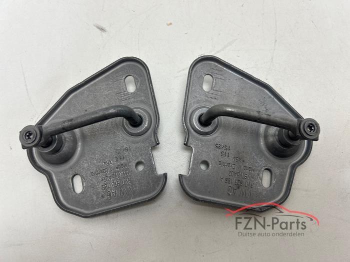 VW T-Roc 2GA Vanghaken set links rechts motorkap, Ophalen of Verzenden, Gebruikt