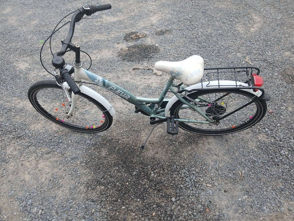 Meisjesfiets 24 inch, Ophalen, Zo goed als nieuw, 24 inch, Versnellingen
