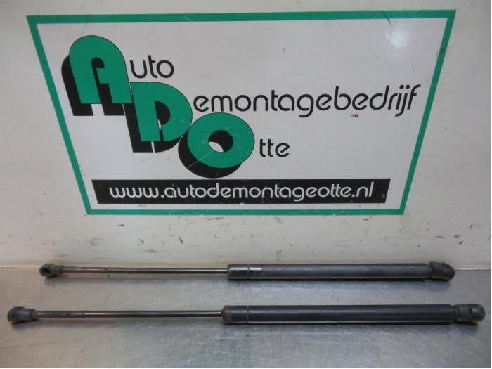 Kit amortisseur gaz hayon d'un Volkswagen Golf (Golf 97-), Volkswagen, -, 3 mois de garantie, Utilisé