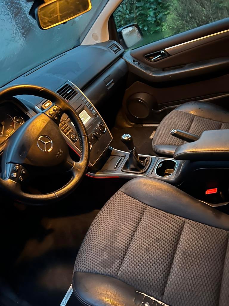 Mercedes a180 cdi, Auto's, Euro 5, Zwart, 5 deurs, Particulier