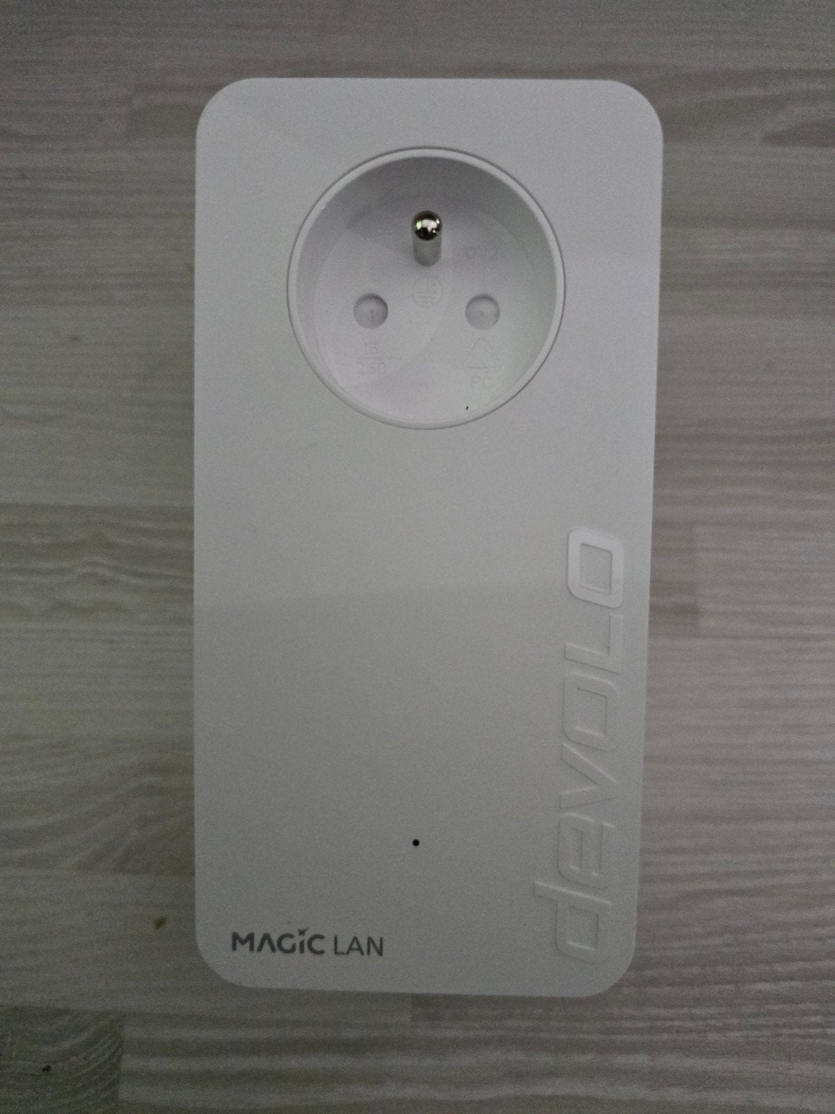 DEVOLO Magic 2 Lan triple, Computers en Software, Powerlines, Zo goed als nieuw, Ophalen of Verzenden
