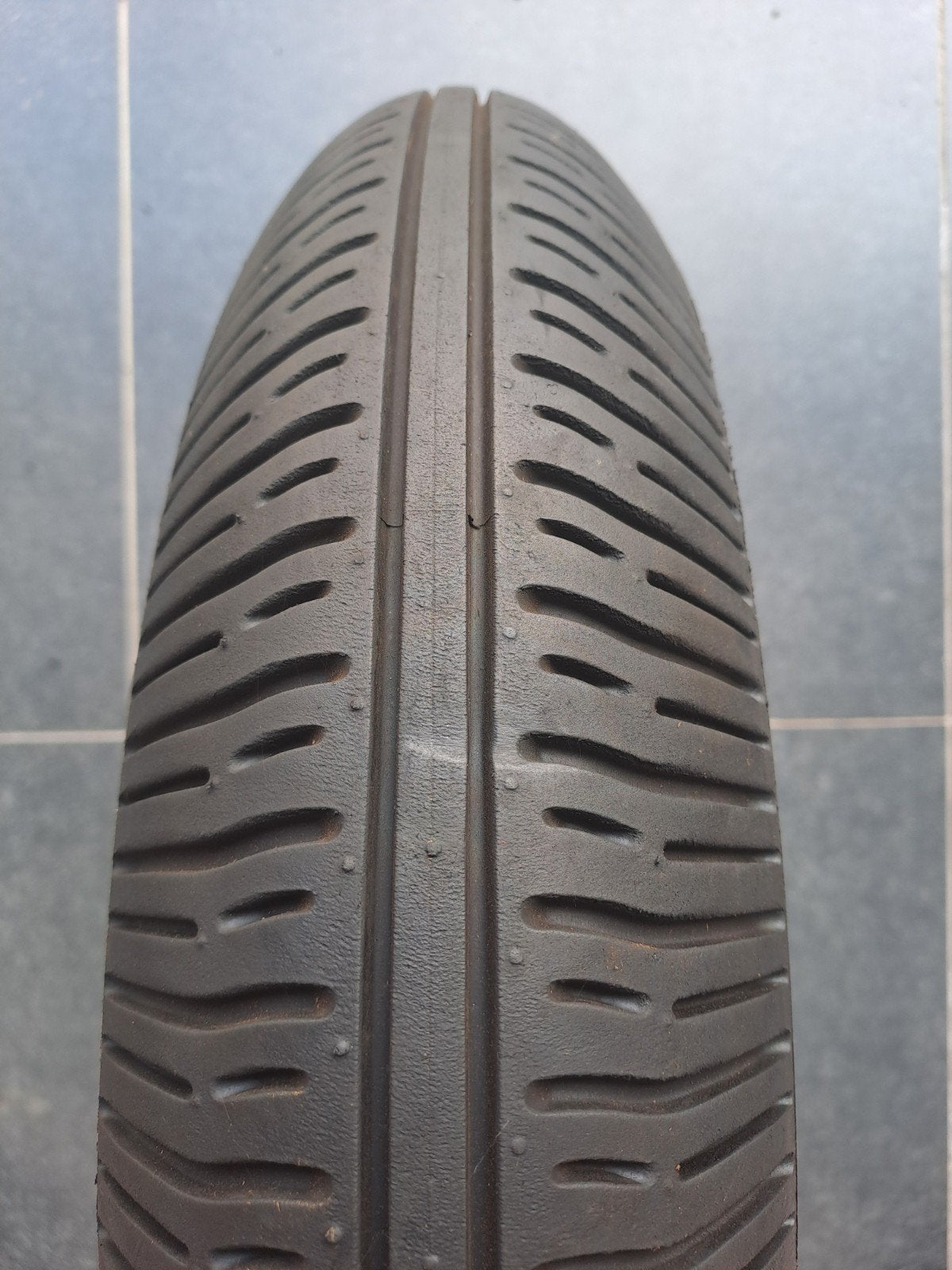 120/600-17 Bridgestone W01 Pluie, Enlèvement ou Envoi, Comme neuf